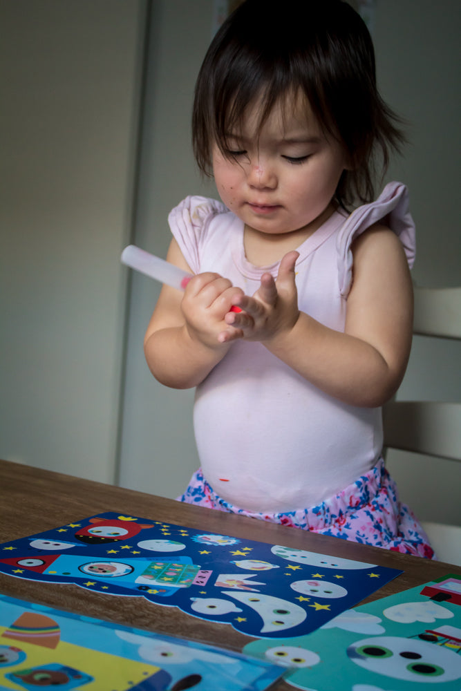 Djeco - Magic Water Colouring - Hidden In The Sky