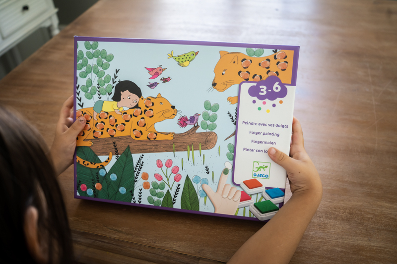 Djeco - Finger Painting. Touch and Paint!