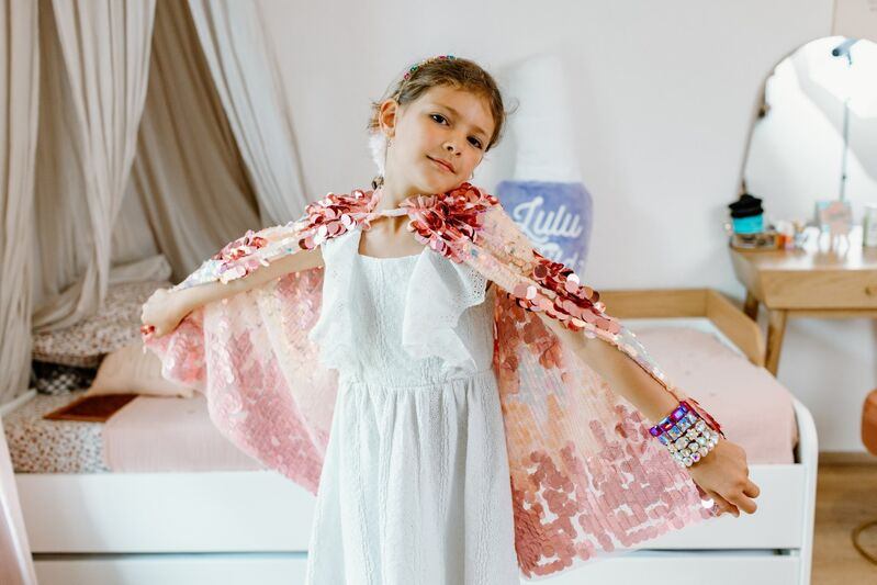 Great Pretenders - 5th Avenue Pink Palette Cape - Size 4-6