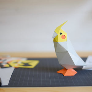 Kaku Kaku - Tiny Cockatiel